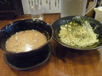 梅もと_つけ麺.JPG
