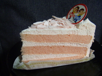 苺ミルクのチョコ生ケーキ.JPG